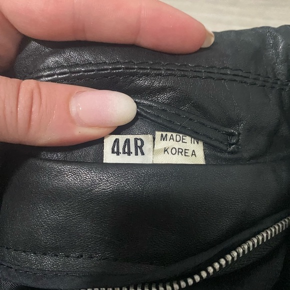 Seville Black Leather Trench Coat Size 44R - Picture 13 of 15